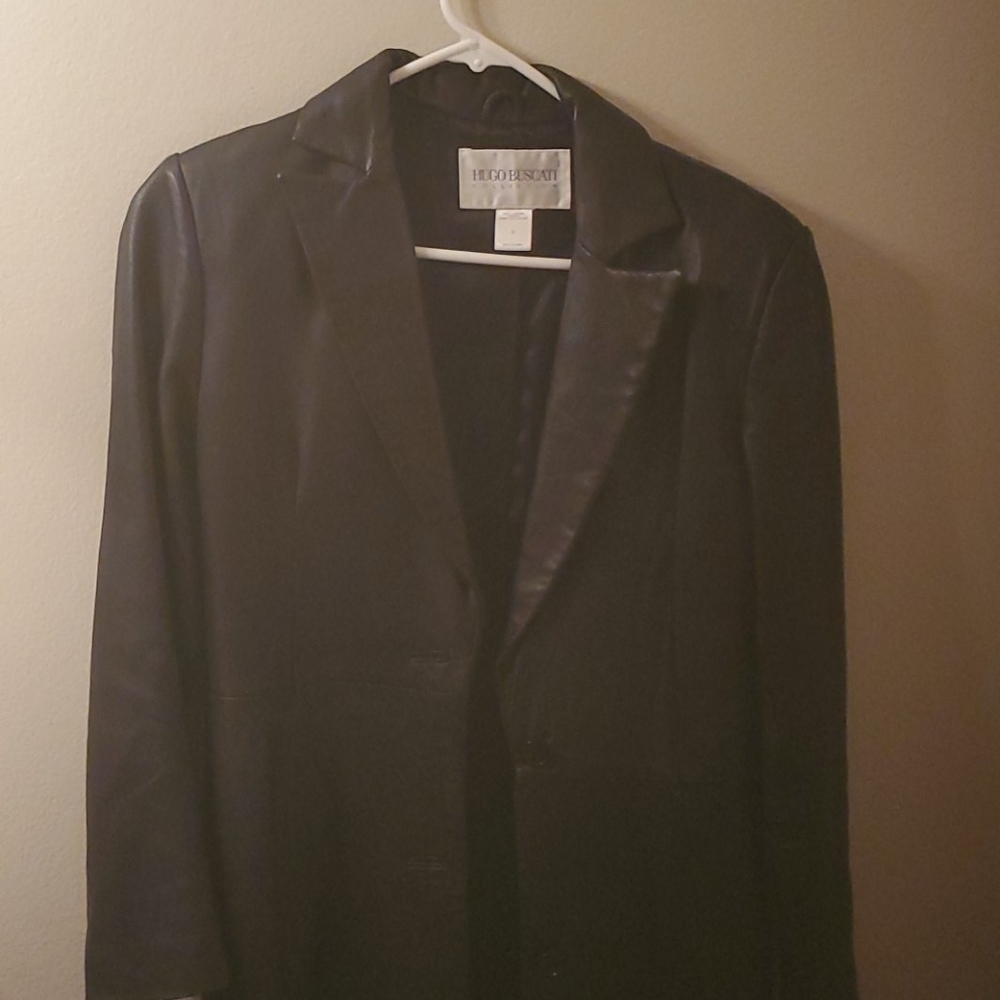 Leather trench, excellent condition, no mares.